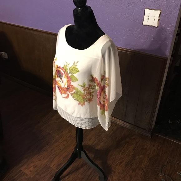 Flowing Top - Picture 2 of 8